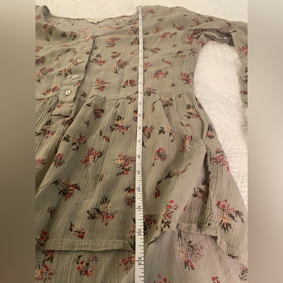 Floral Babydoll Fit Long Sleeve Button Blouse V Neck Hi-Low Medium - Picture 6 of 10